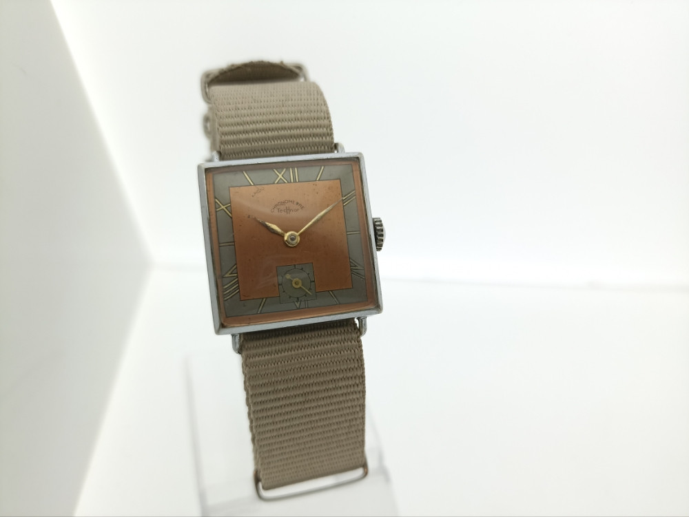 TECHNAR MILITARY VINTAGE MEHANIČKI RUČNI SAT