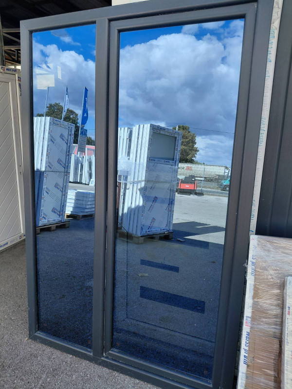 PVC balkonska antracit vrata 143x215 polu-fix sa stopsol staklima