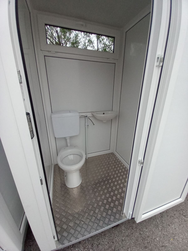 WC kabina PVC s umivaonikom (aluminijski pod)