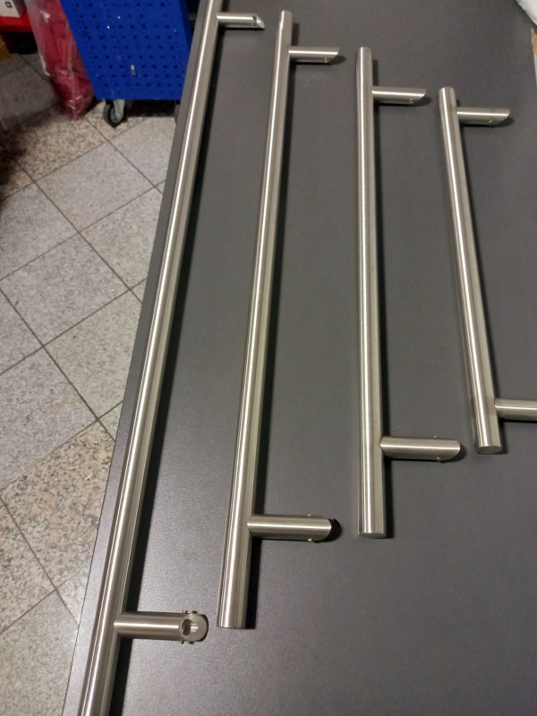 rukohvat za vrata inox
