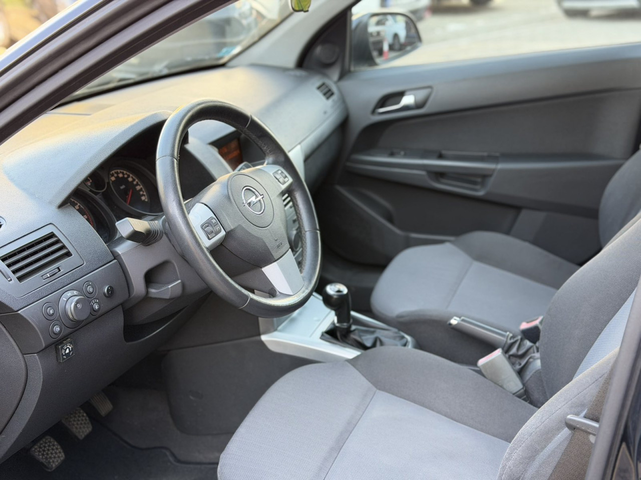 Opel Astra 2010