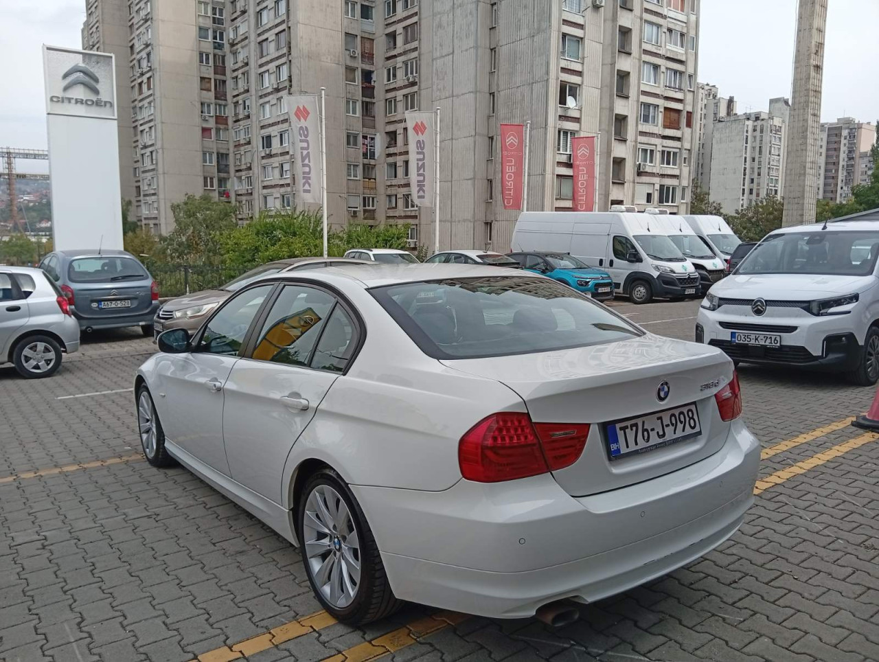 BMW 318 2011