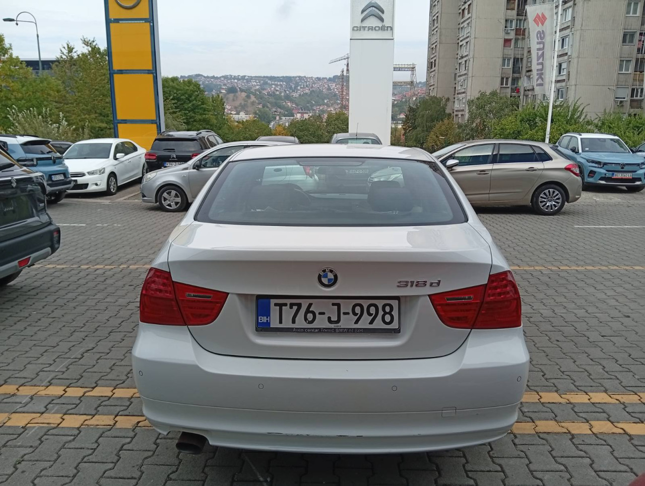 BMW 318 2011