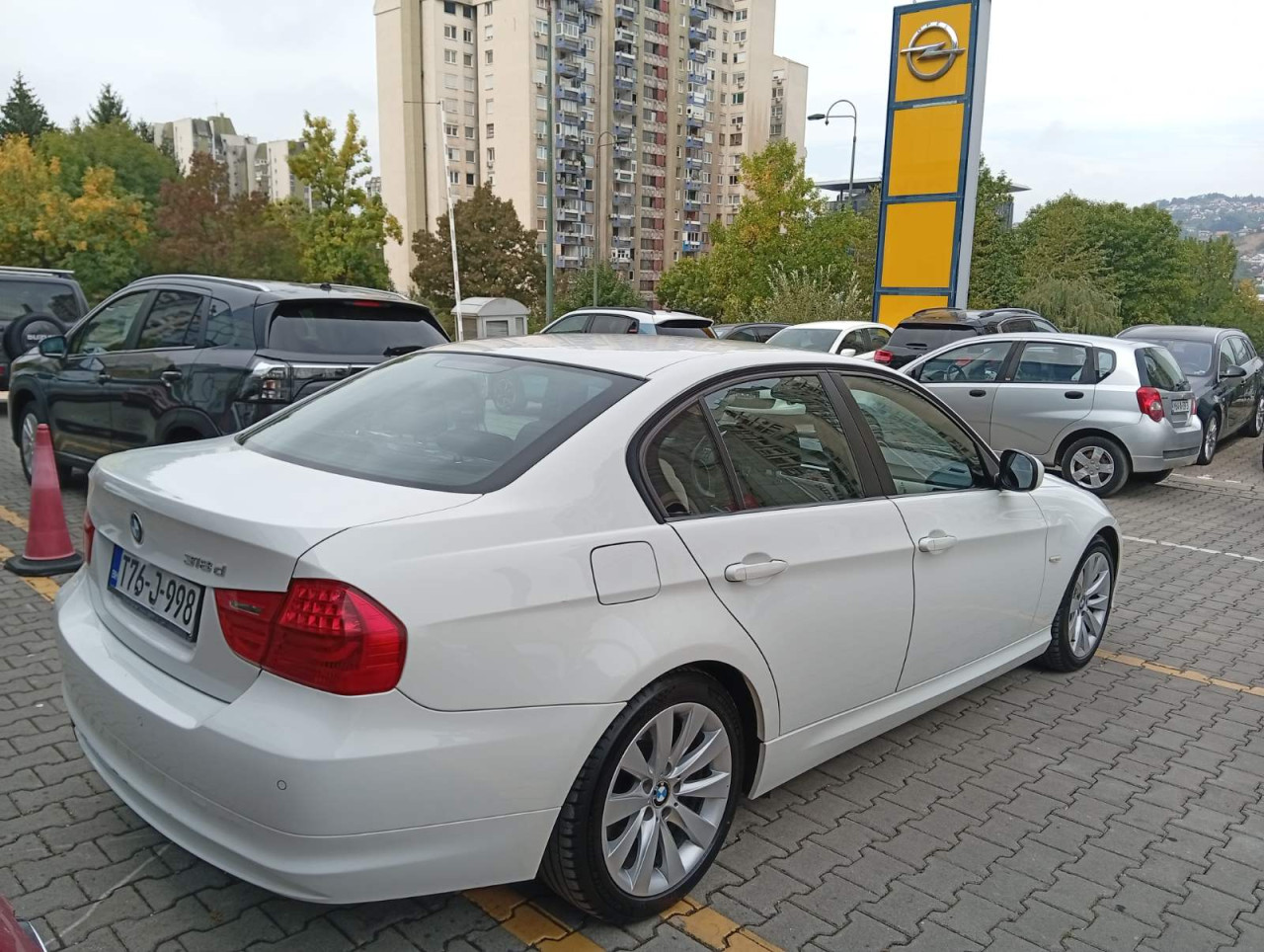 BMW 318 2011