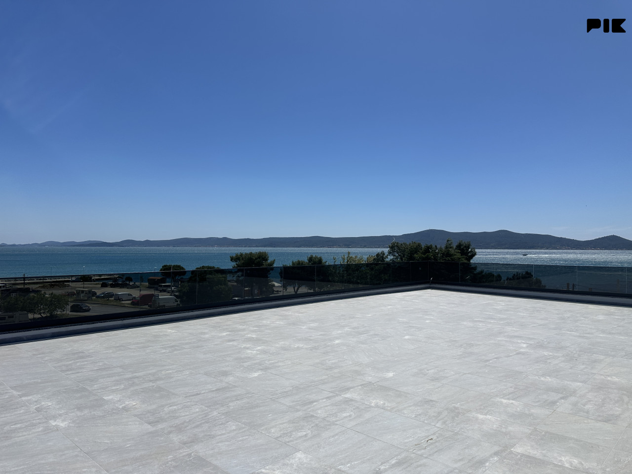 Zadar-Sukošan Hills-Privatna krovna terasa s bazenom,Netto 250 m2