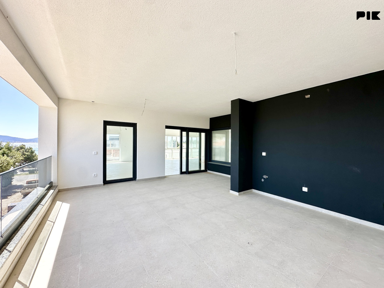 Zadar-Sukošan Hills-Privatna krovna terasa s bazenom,Netto 250 m2