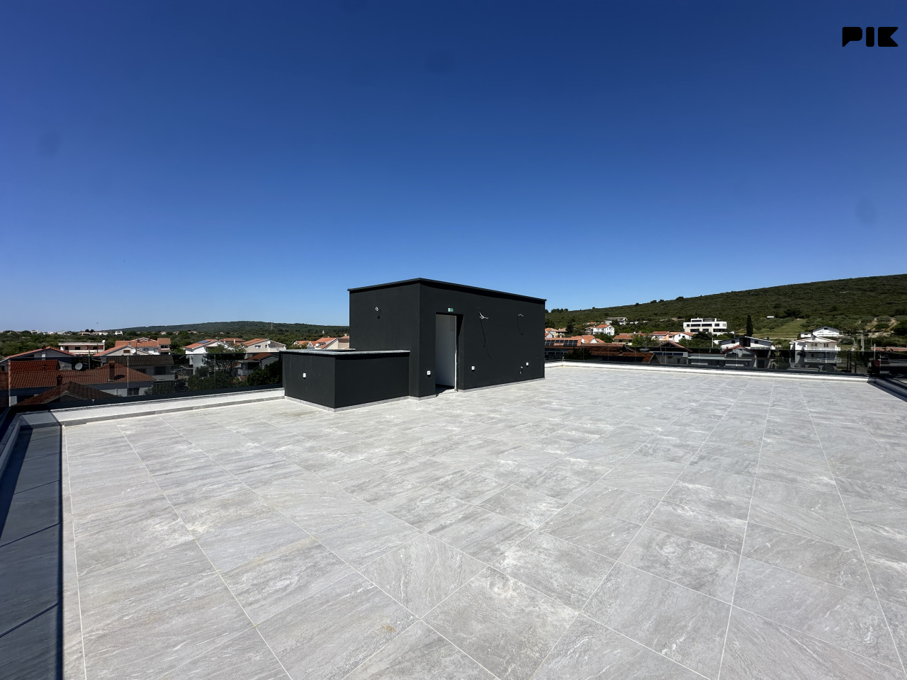 Zadar-Sukošan Hills-Privatna krovna terasa s bazenom,Netto 250 m2