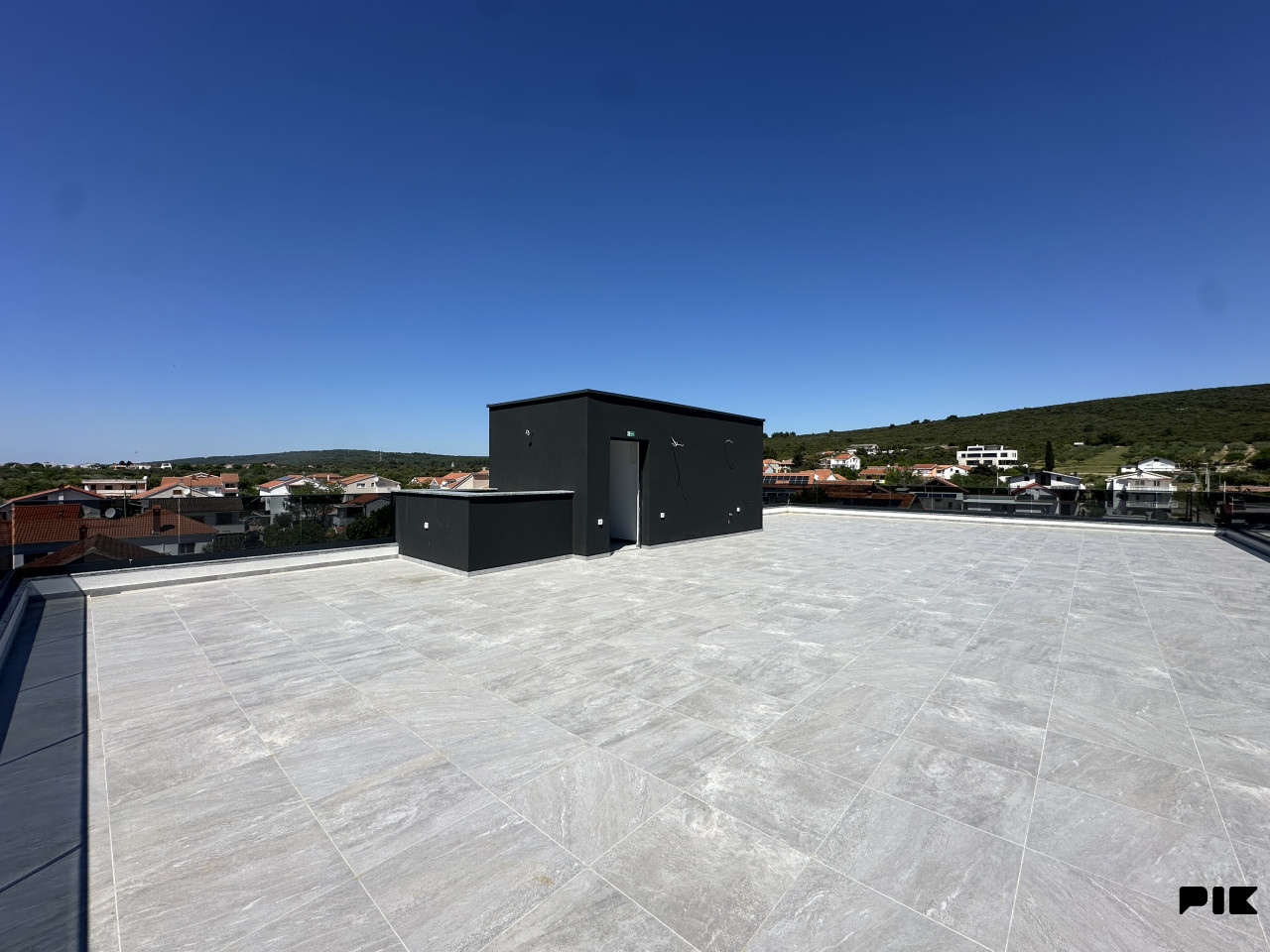 Zadar-Sukošan Hills-Privatna krovna terasa s bazenom,Netto 250 m2