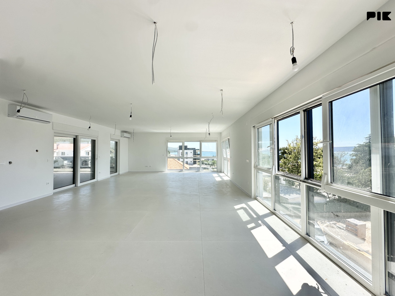 Zadar-Sukošan Hills-Privatna krovna terasa s bazenom,Netto 250 m2