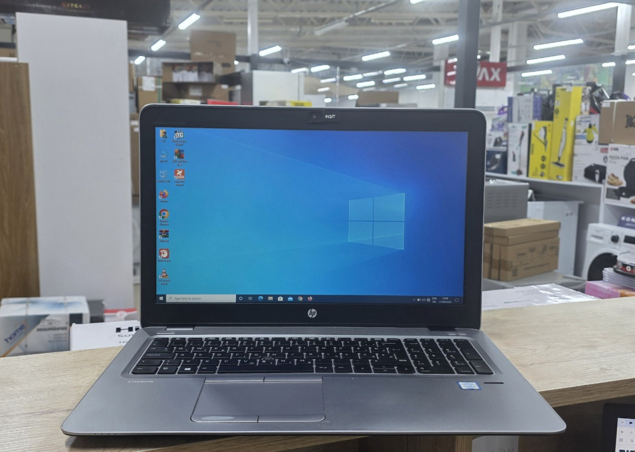 Laptop HP 15.6" I5 7200U/ RAM 8 GB/ SSD 240 GB Baterija 2h