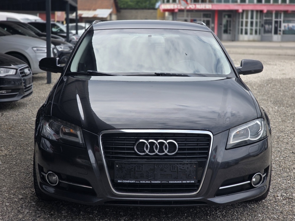 Audi A3 1.6tdi 77kw 2012, nav, led, nove gume