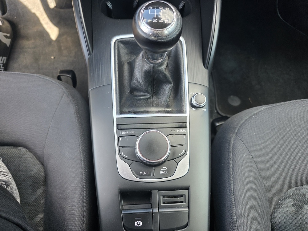 Audi A3 1.6tdi 77kw 2014 mod, senz, nav, komande