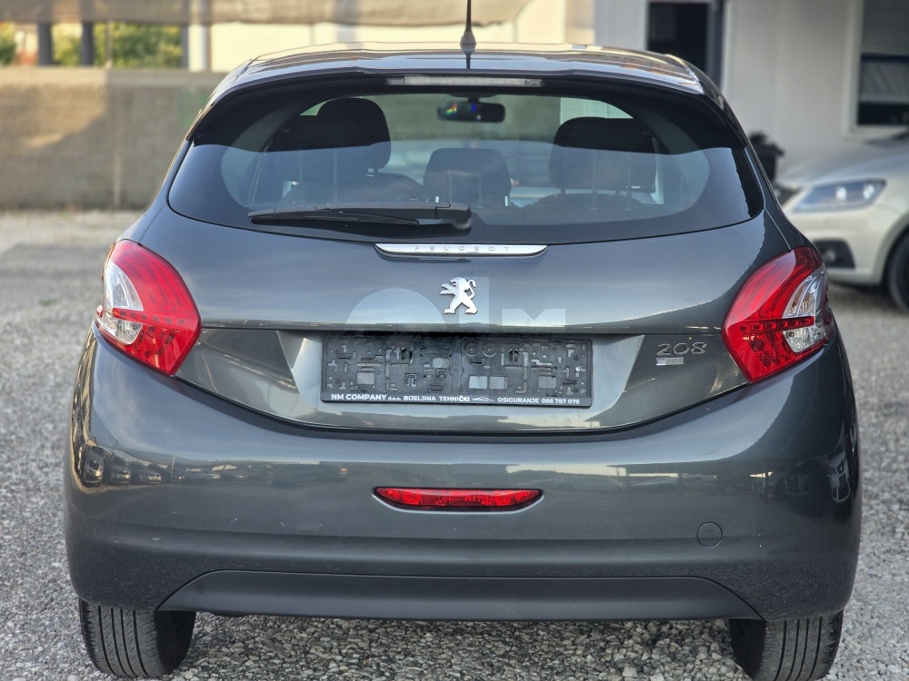 Peugeot 208 1.6hdi 68kw 2014, nav, komande