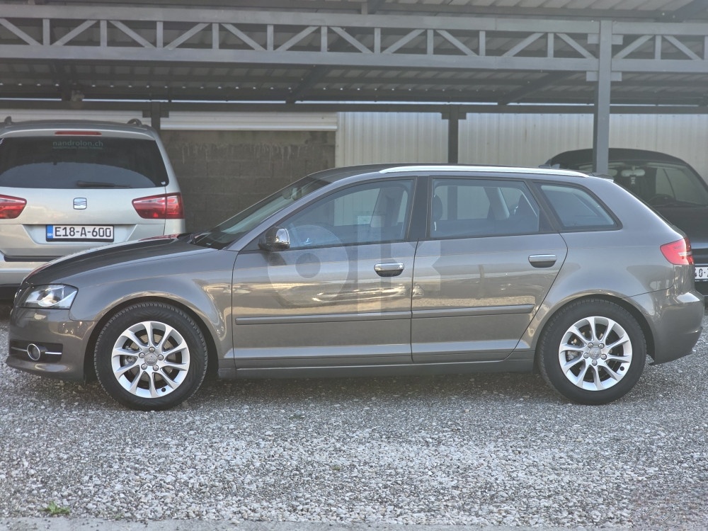 Audi A3 1.6tdi 77kw 2013, senz, nav, komande auto ko novo!