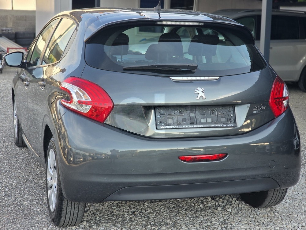 Peugeot 208 1.6hdi 68kw 2014, nav, komande