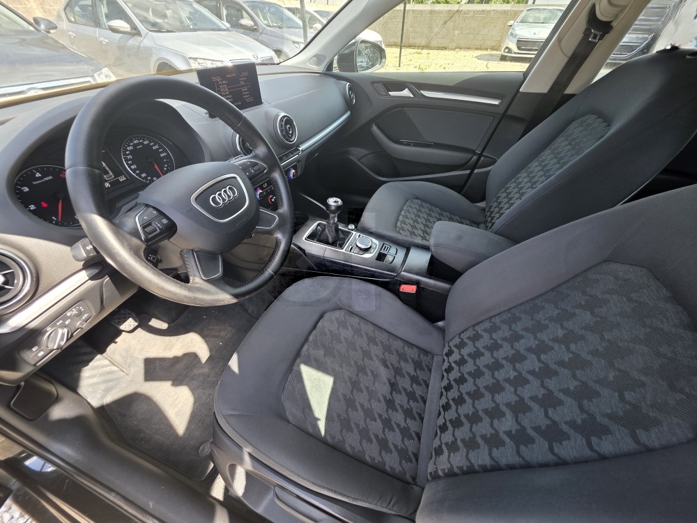 Audi A3 1.6tdi 77kw 2014 mod, senz, nav, komande