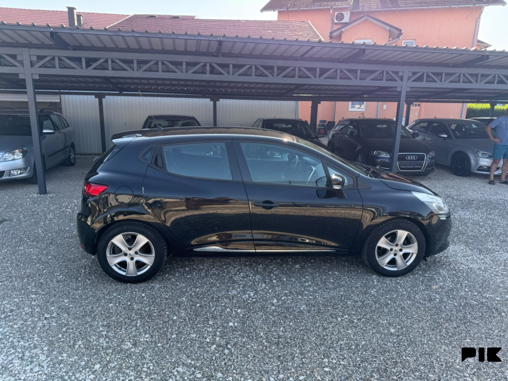 Reno  Clio  5vrata 15 dizel  2015god