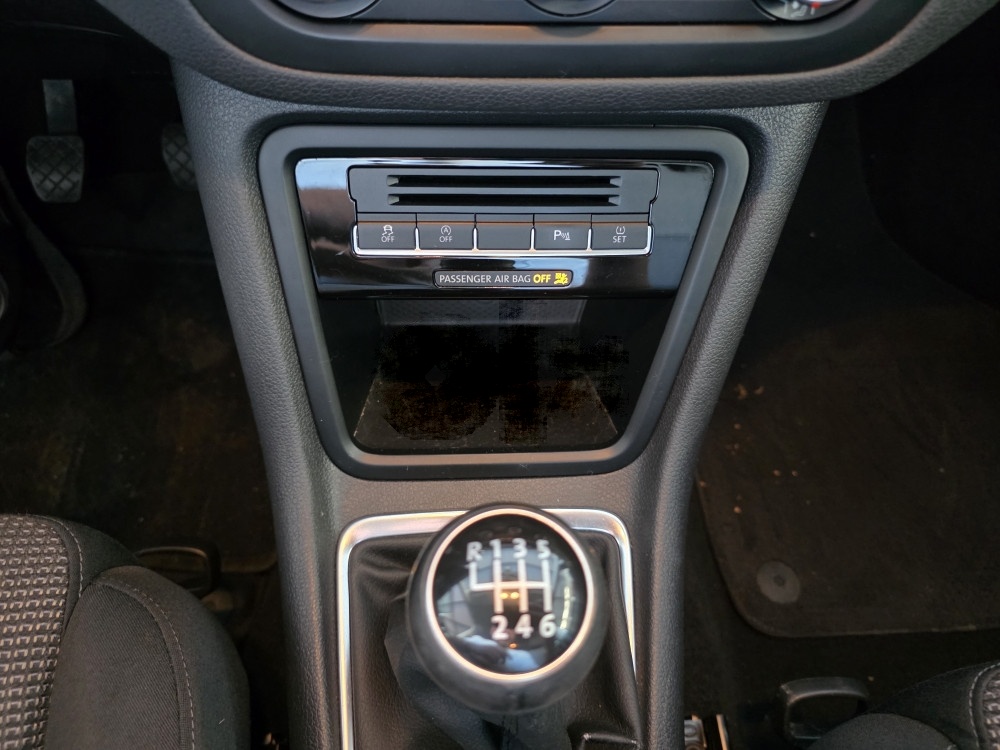 Volkswagen Sharan 2.0tdi 103kw 4x4 2013 , Uradjeni svi servisi .