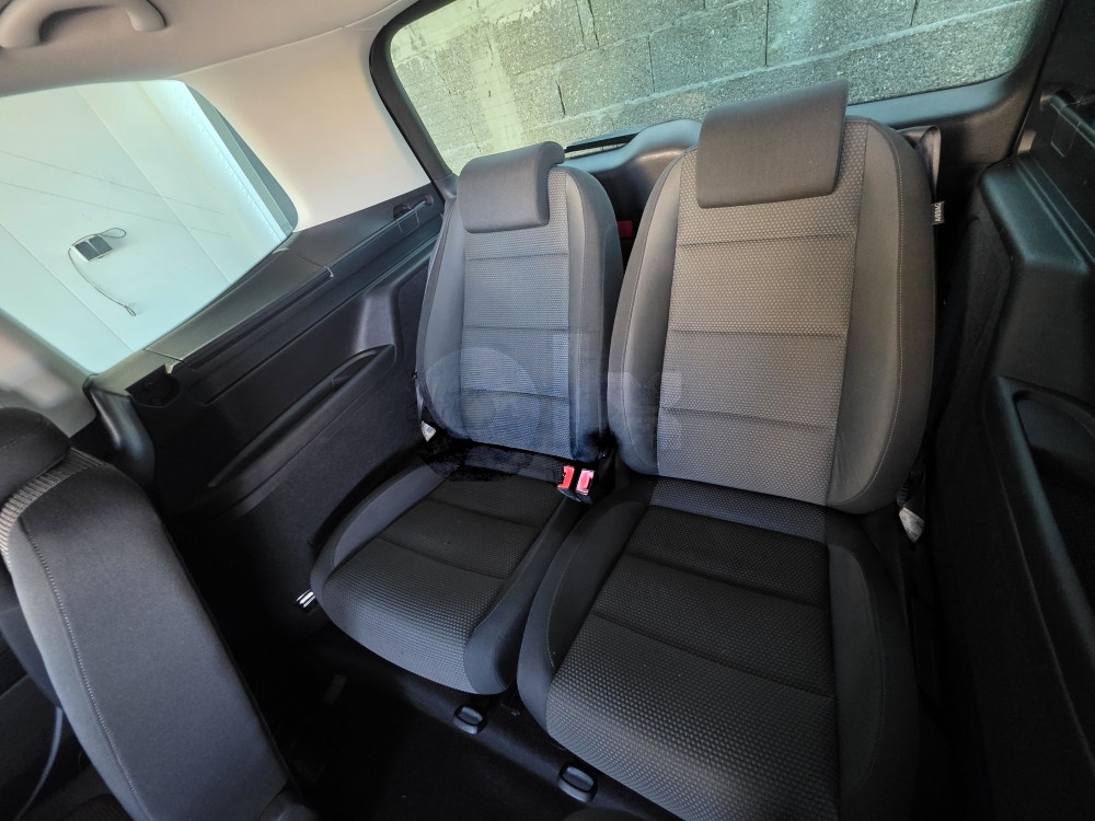 Volkswagen Sharan 2.0tdi 103kw 4x4 2013 , Uradjeni svi servisi .