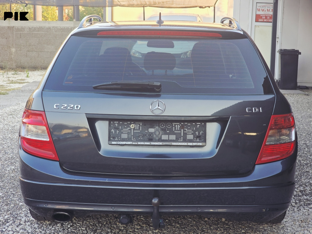 Mercedes-Benz C 220 2.2CDI 125kw 2010mod nav, senz, veliki servis