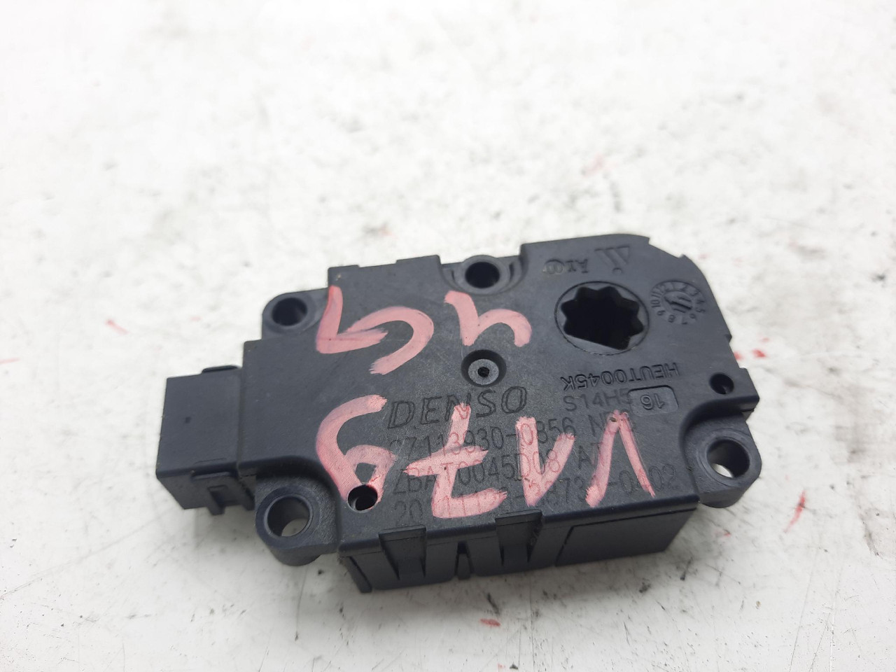 AKTUATOR AC MOTORIC A6 4G (10-14) CZ1139300856 DIJELOVI