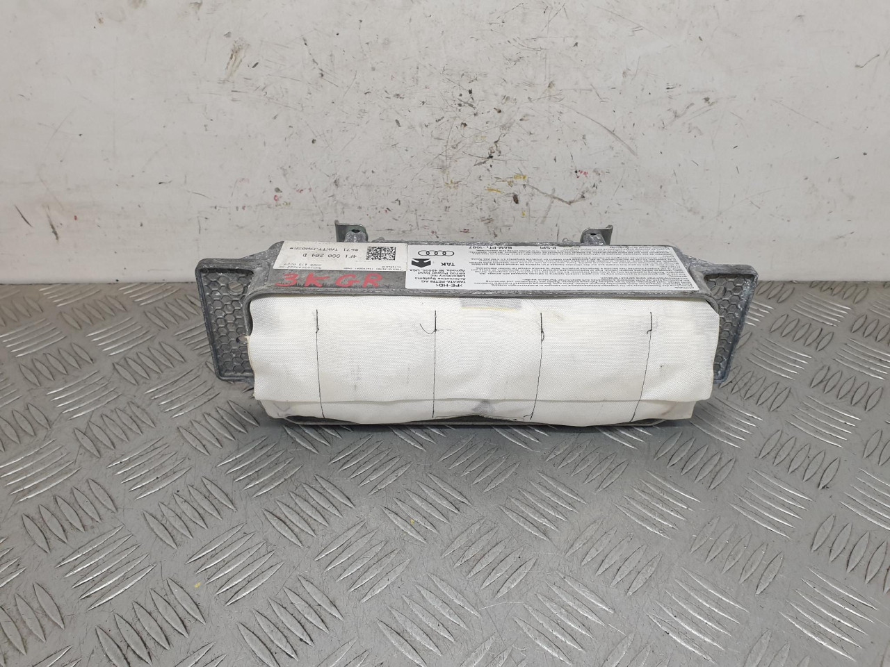 DESNI AIRBAG SUVOZAC A6 4F (04-08) 4F1880204D DIJELOVI