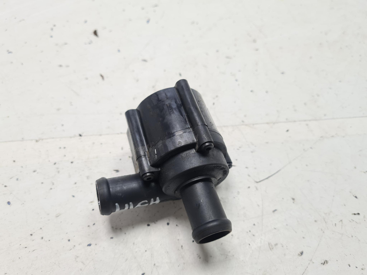 POMOCNA PUMPA A6 4G (10-14) CDUC 3.0 180kW 059121012A