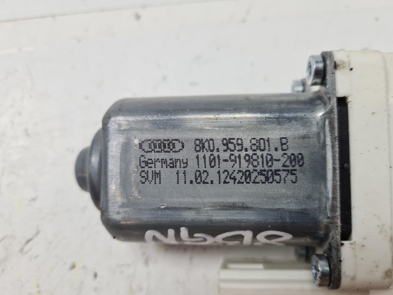 PL MOTORIC PODIZACA A6 4G (10-14) 8K0959801B DIJELOVI