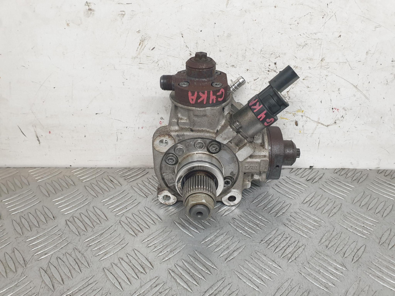 PUMPA VISOKOG PRITISKA A6 4G (10-14) 059130755BF