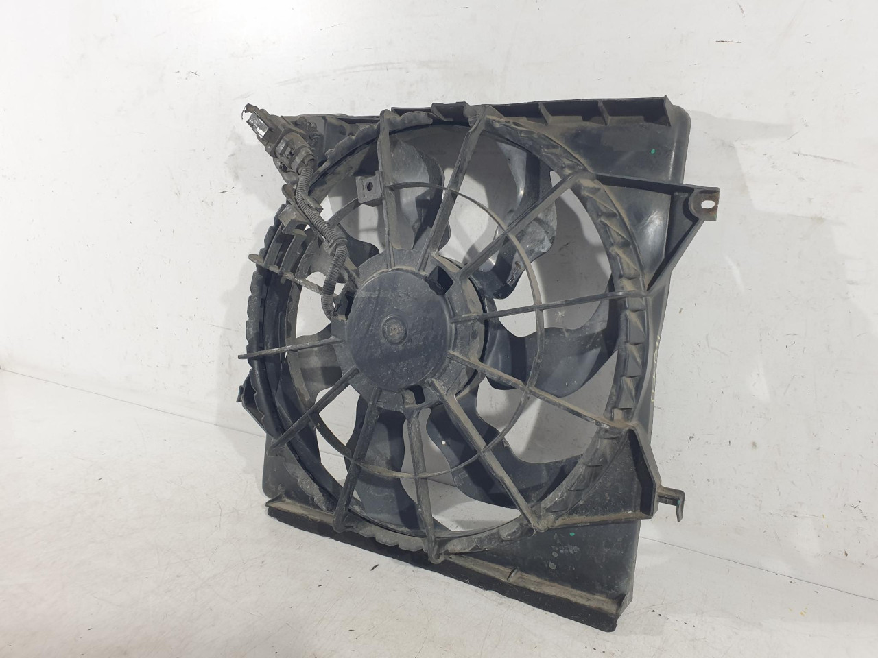 VENTILATOR HLADNJAKA ix35 (09-13) DIJELOVI