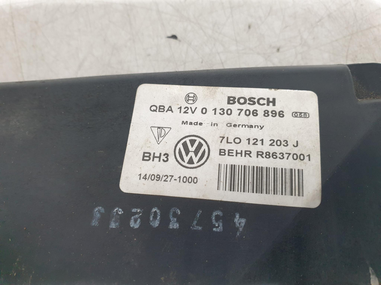 VENTILATOR HLADNJAKA Q7 4L (08-15) 7L0121203J