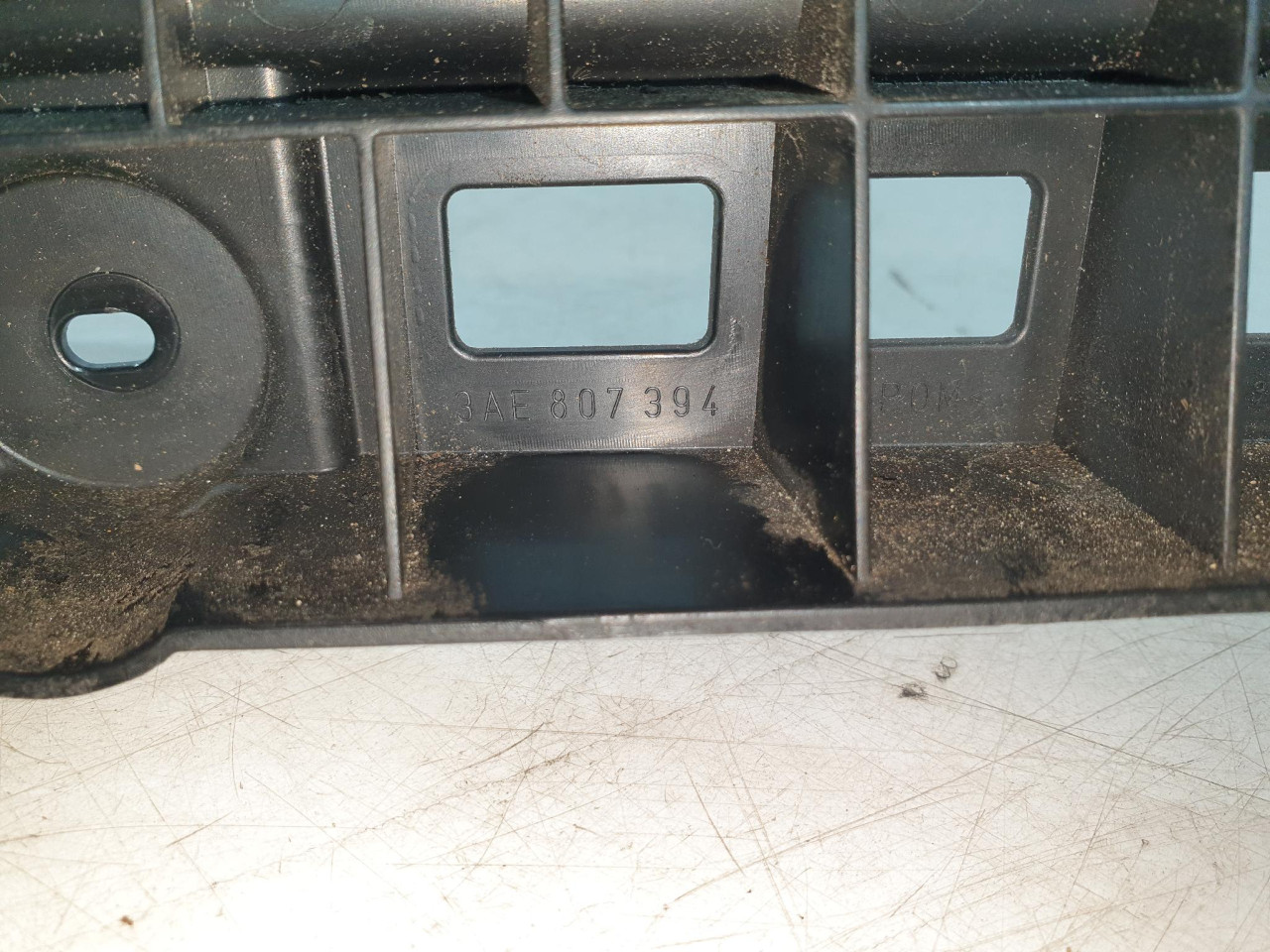 D NOSAC ZADNJEG BRANIKA Pasat 7 (10-15) 3AE807394
