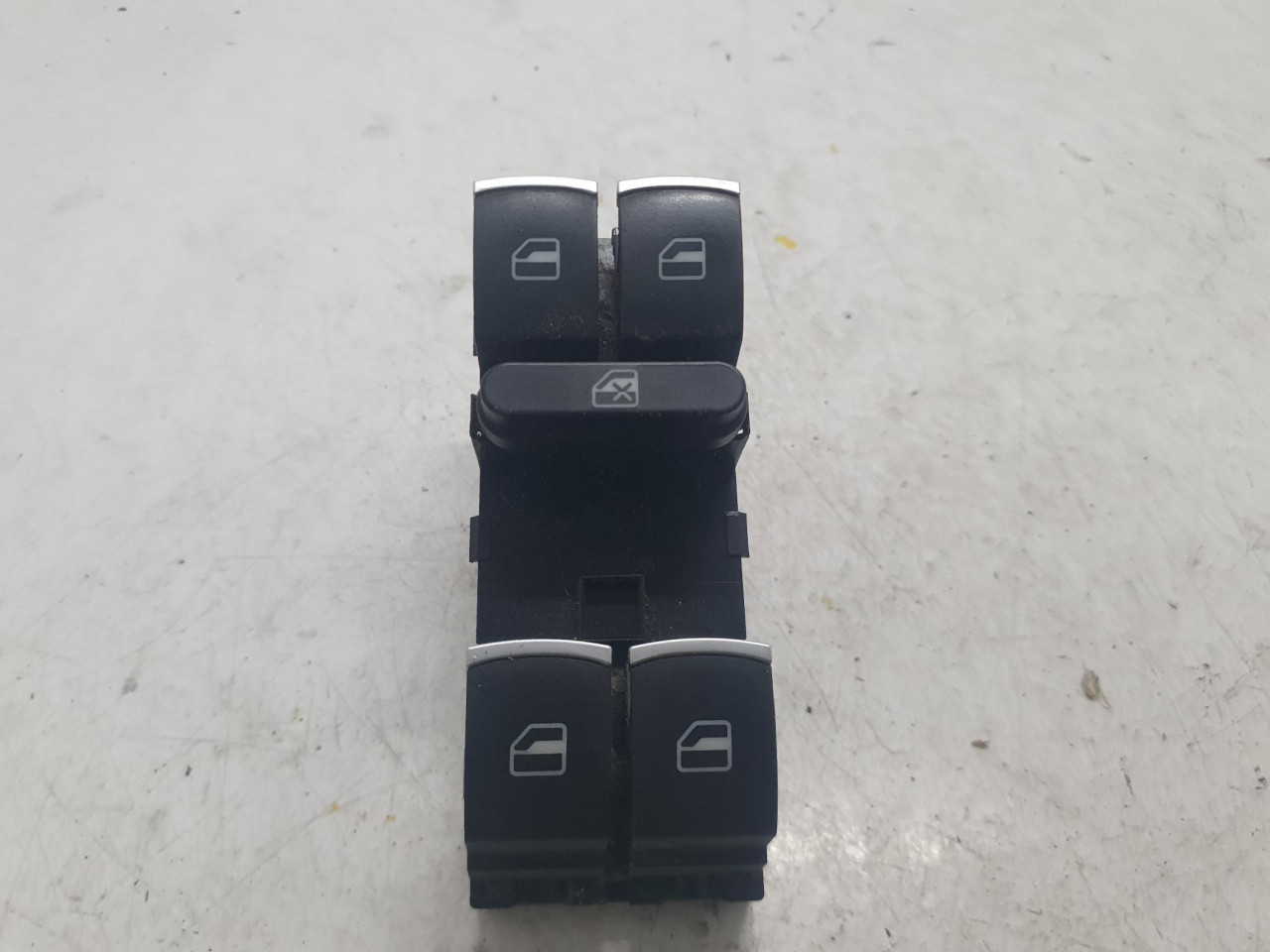 PREKIDAC PODIZACA  Tiguan (07-11) DIJELOVI