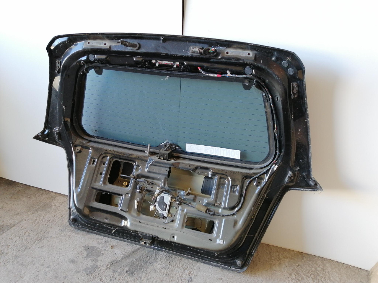 GEPEK VRATA Sorento (06-09) 812403E000 DIJELOVI