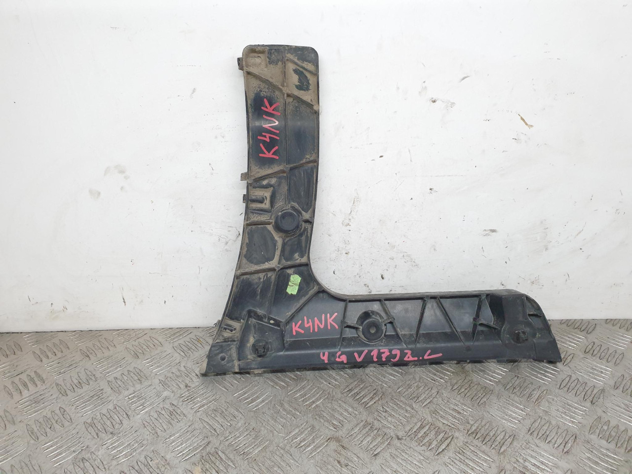 L NOSAC ZADNJEG BRANIKA A6 4G (10-14) 4G5807453A
