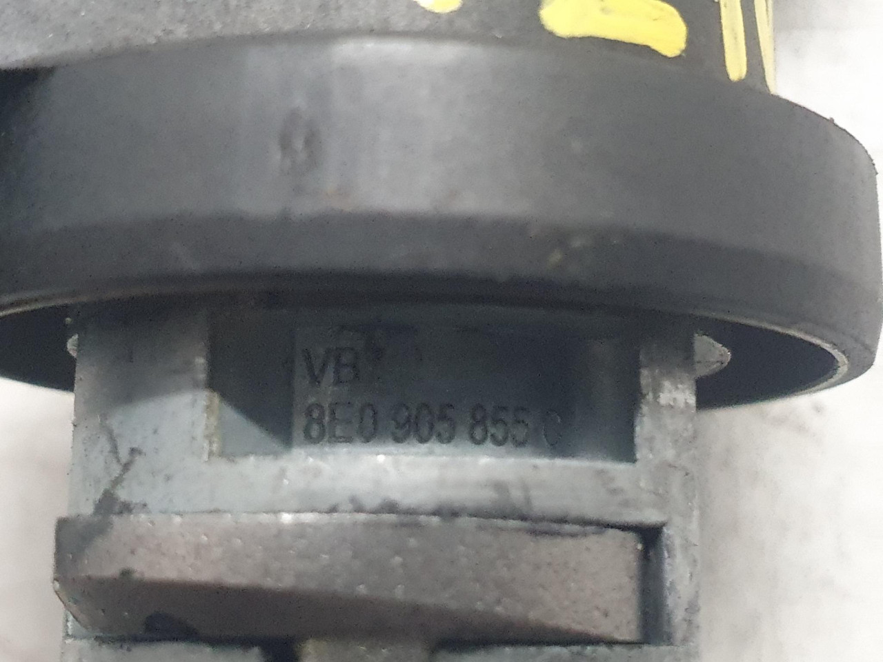 BRAVA PALJENJA Octavia A7 (13-17) 8E0905855E DIJELOVI