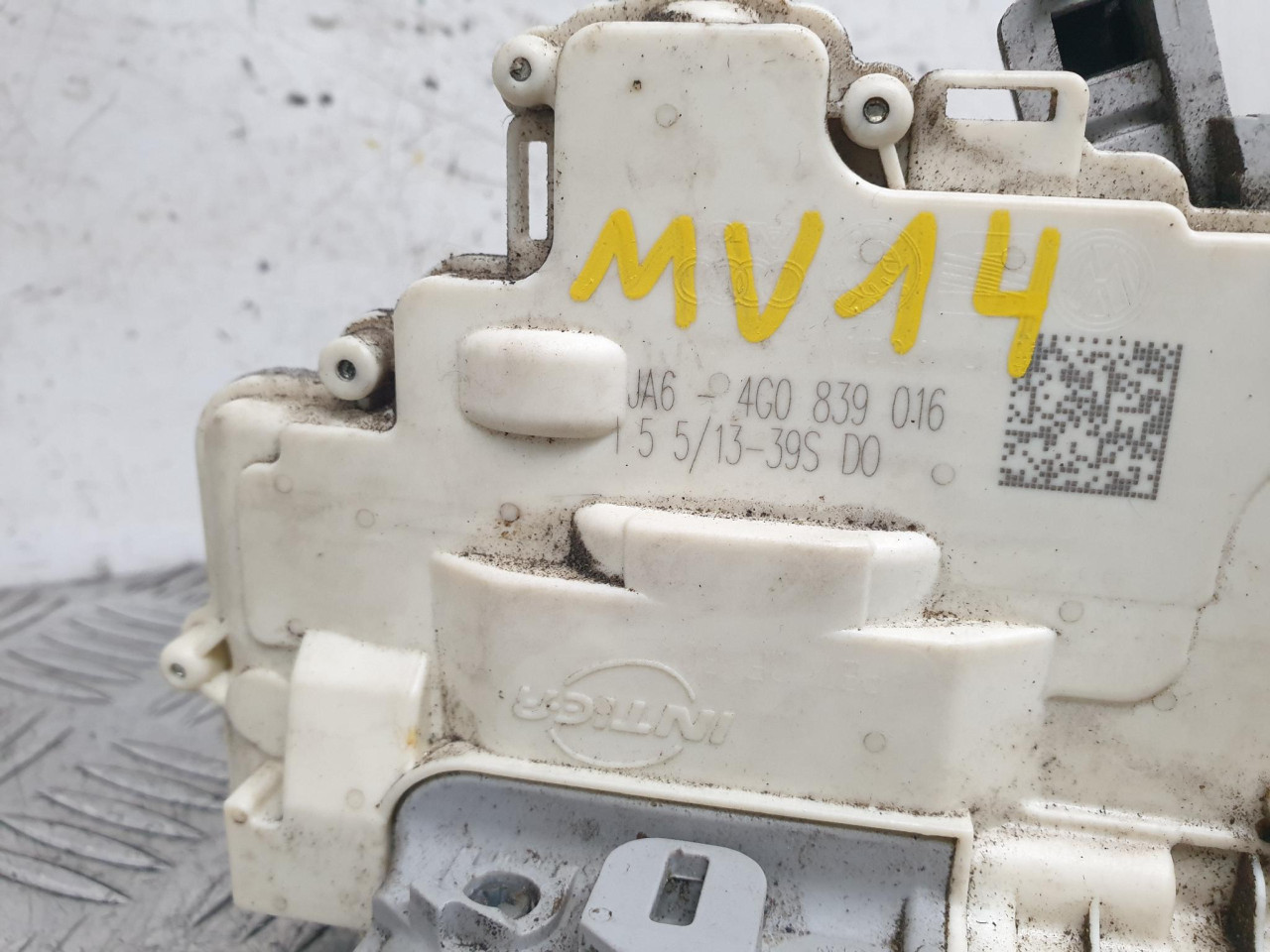ZD BRAVA VRATA Q3 8U (11-14) 4G0839016 DIJELOVI