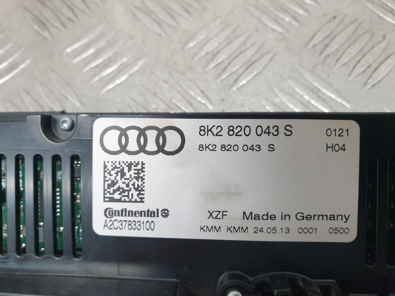 PREKIDACI KLIME A5 8T (11-16) 8K2820043S DIJELOVI