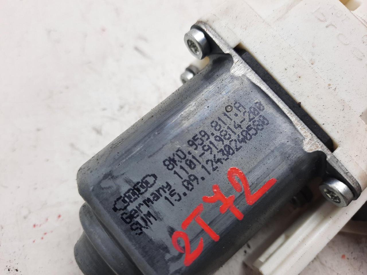 ZL MOTORIC PODIZACA A6 4G (10-14) 8K0959811A DIJELOVI