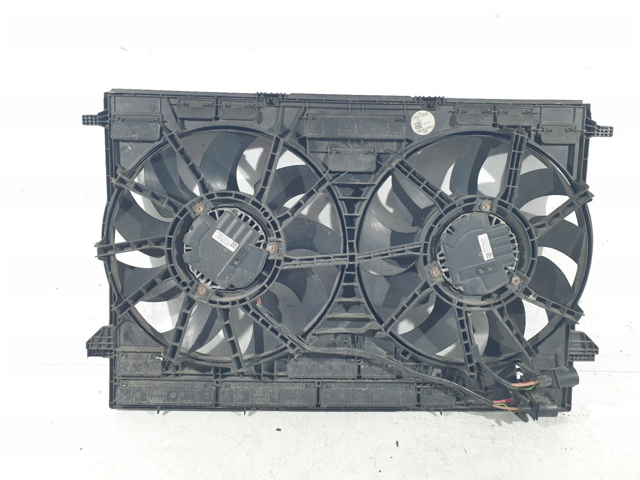 VENTILATOR HLADNJAKA A6 4K (18-21) 8W0121003H