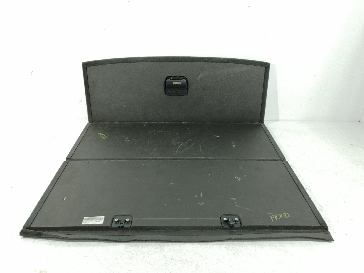TEPIH GEPEKA A4 B7 (04-08) 8E9861529C DIJELOVI