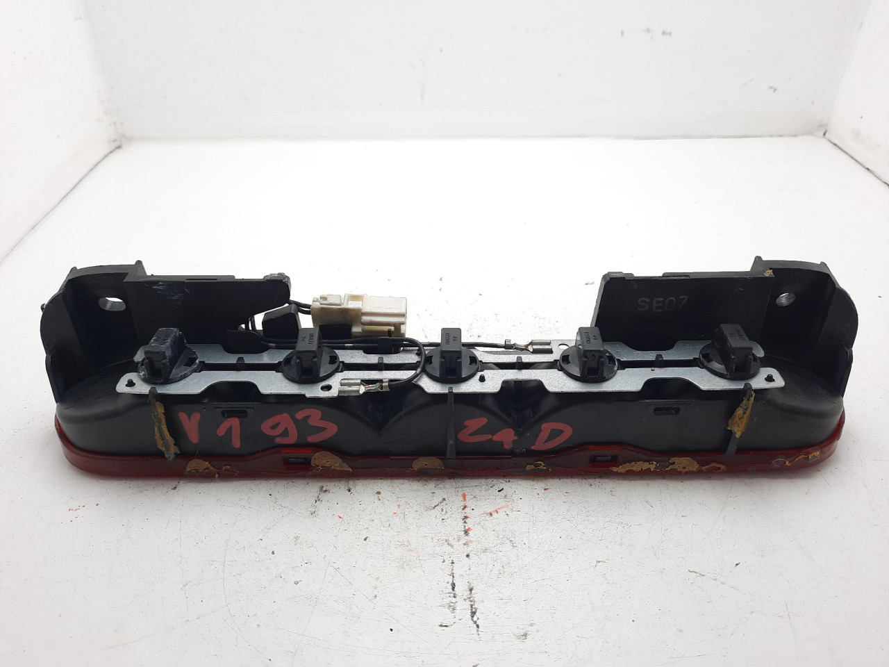 TRECE STOP SVJETLO X-Trail T30 (04-07) DIJELOVI