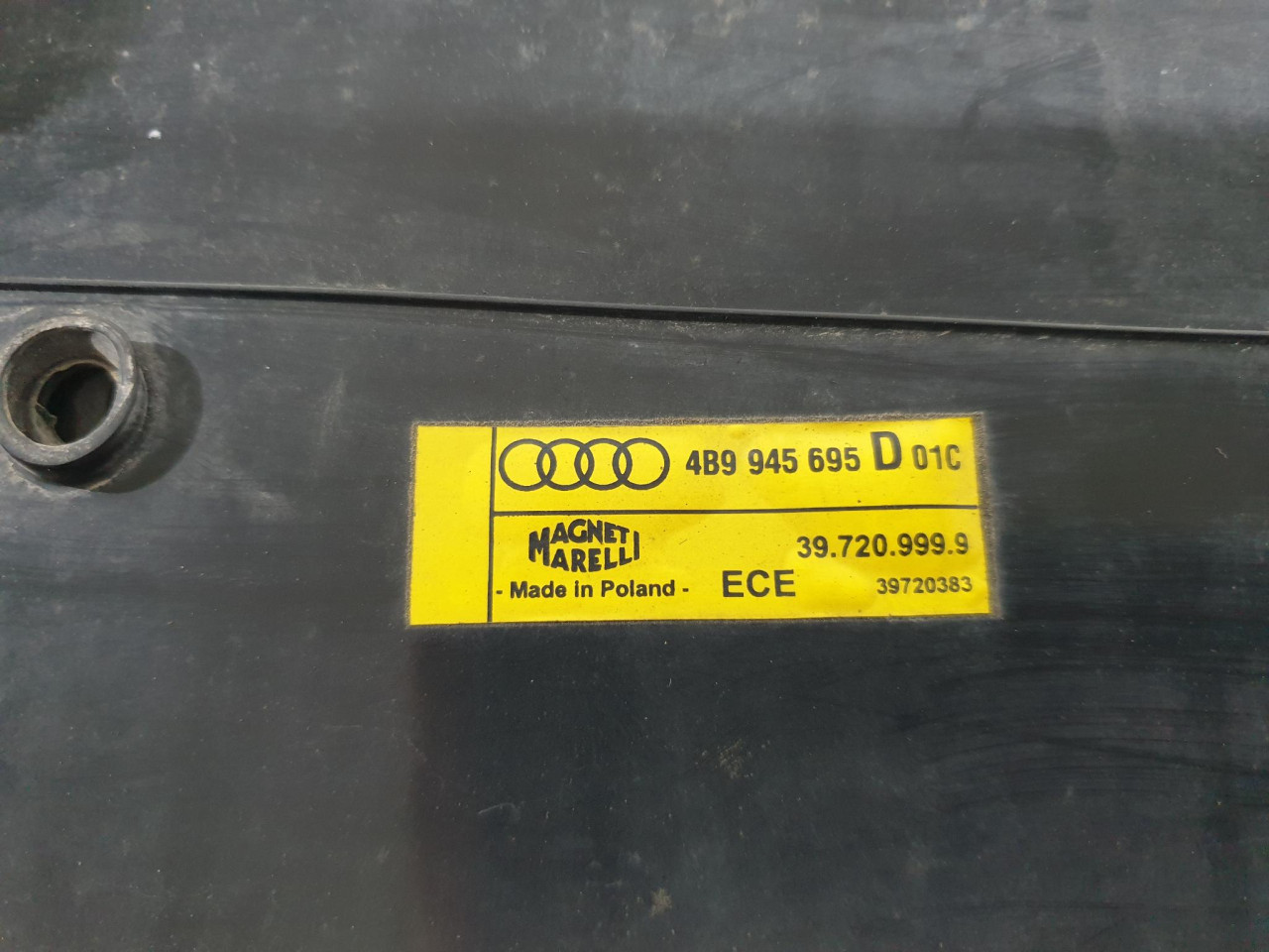 TRECE STOP SVJETLO A6 4B (97-01) 4B9945695D DIJELOVI