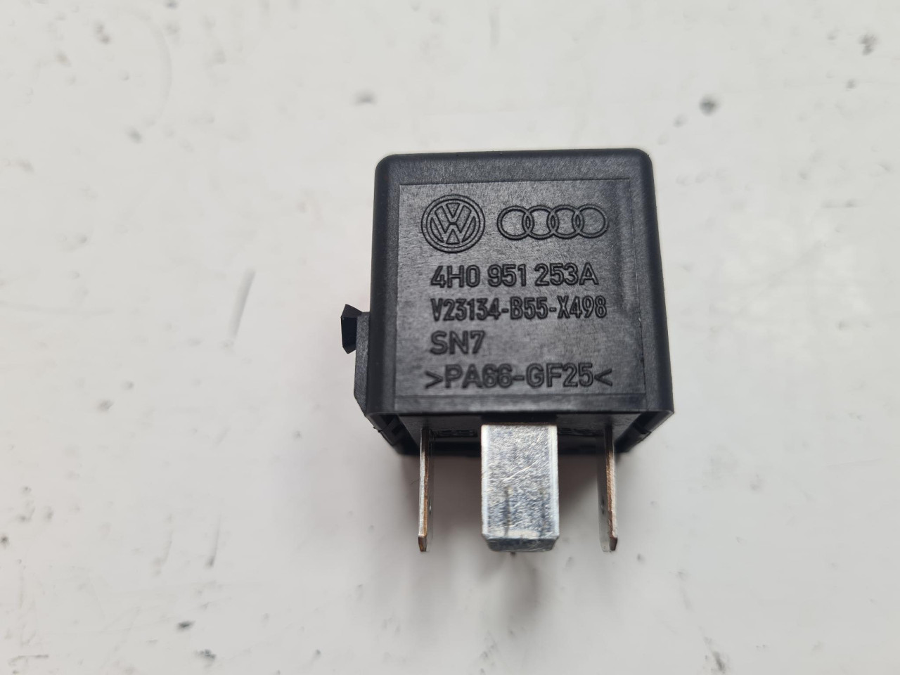 RELEJ A6 4G (10-14) 4H0951253A DIJELOVI