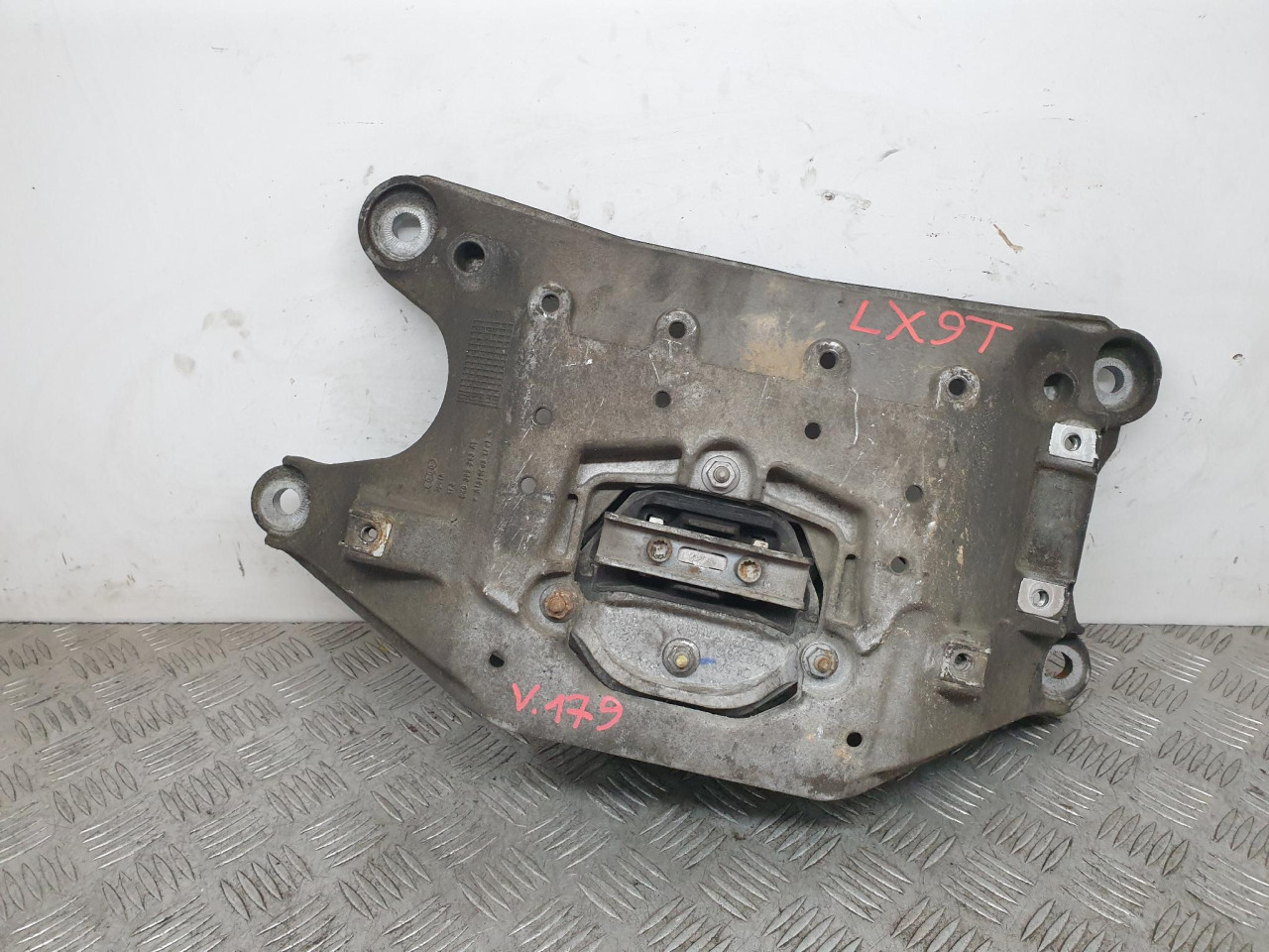 NOSAC MOTORA / MJENJACA A6 4G (10-14) 8K0399263AT