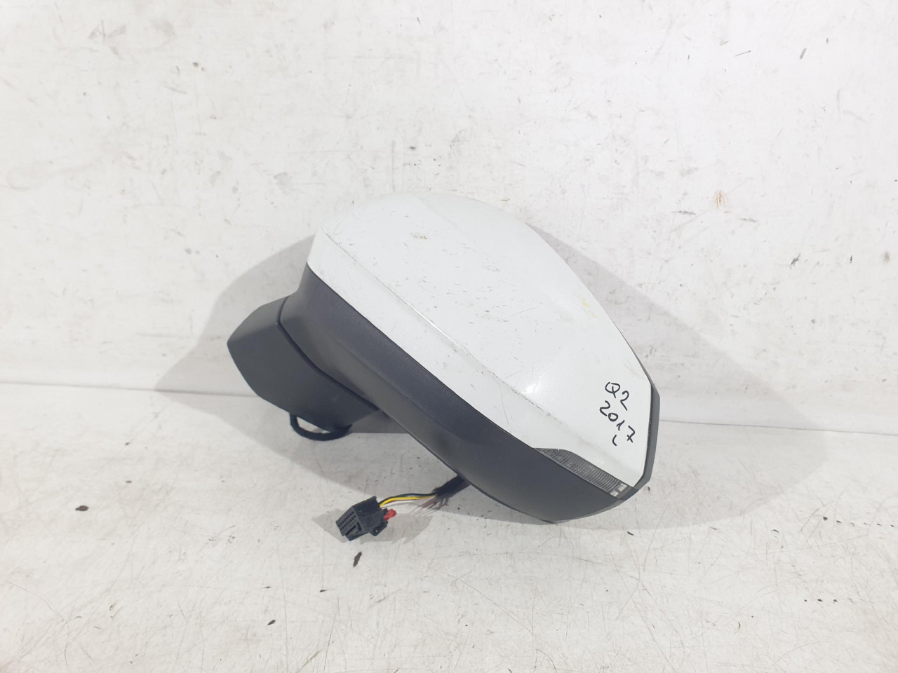 L RETROVIZOR Q2 (16-20) E1041444 DIJELOVI