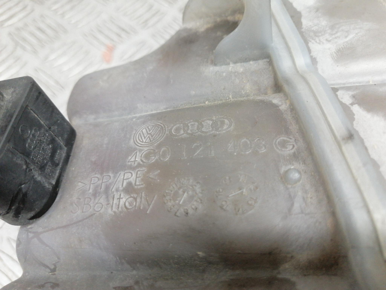 BOCA VODE MOTORA A6 4G (10-14) 3.0 180kW 4G0121403G