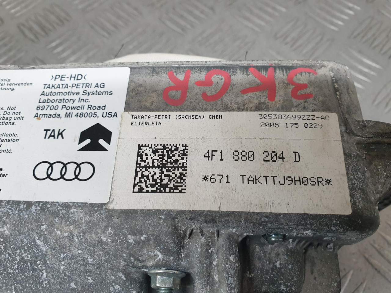 DESNI AIRBAG SUVOZAC A6 4F (04-08) 4F1880204D DIJELOVI
