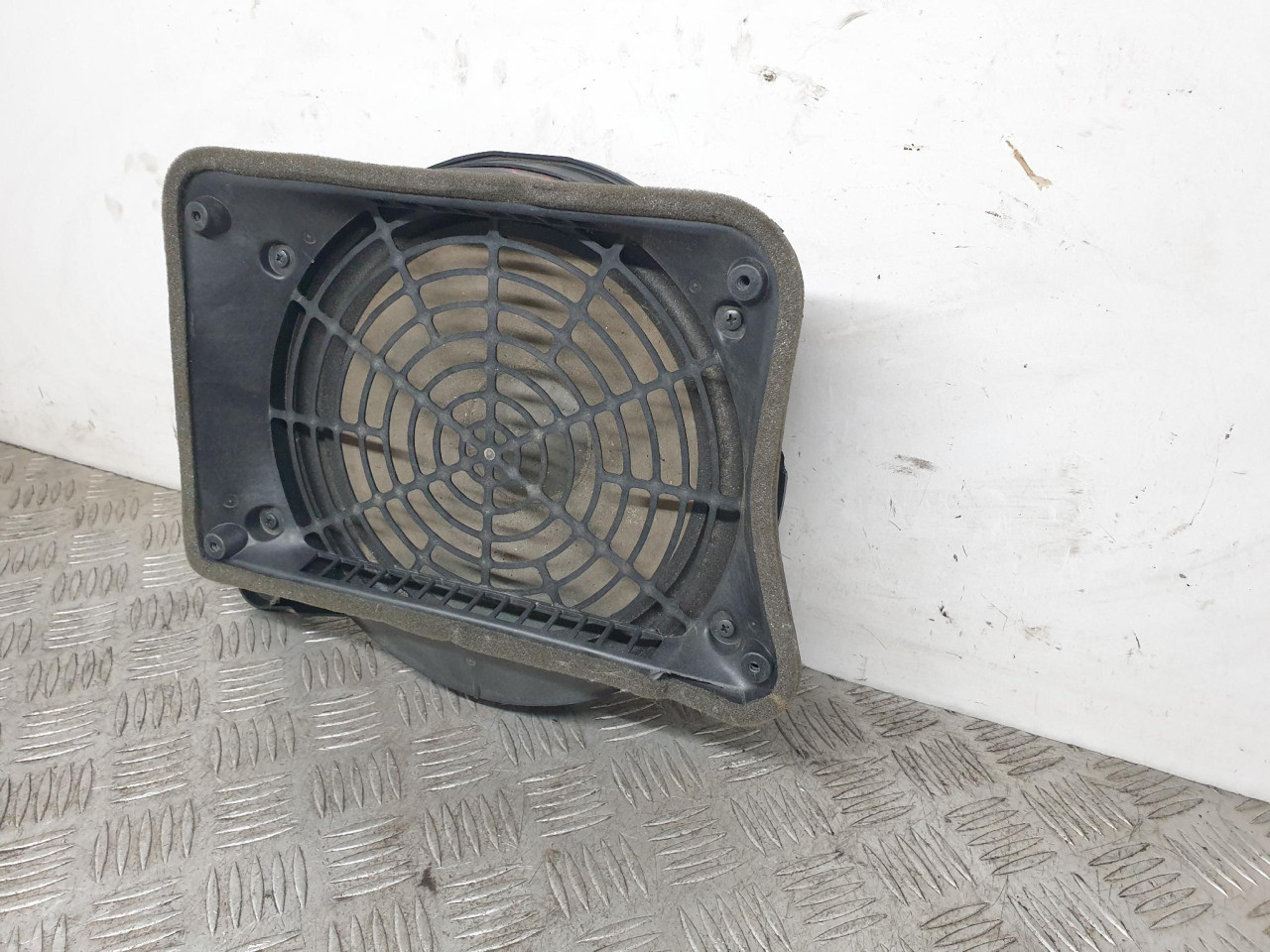 ZVUCNIK A6 4G (10-14) 4G5035412 DIJELOVI
