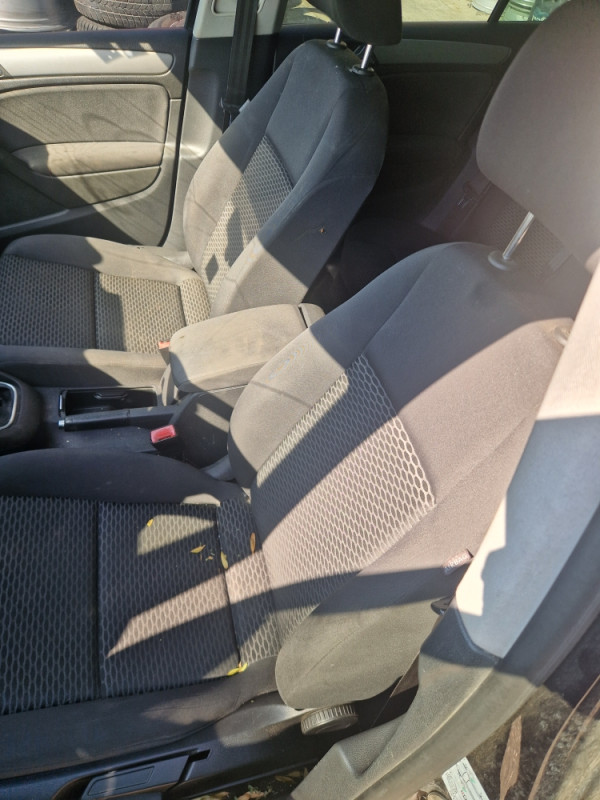 Golf 6 2013 1.6 tdi havarisan udaren slupan BiH table